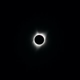 04130_totality_2560x1440a950070bd43779d3942e03de5e8acfa9