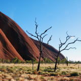 02509_uluruayersrock_2560x144048bce9a2093da9f7caf380e21398a6a59e9eac87540f5985