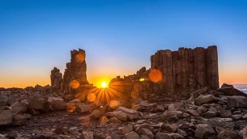 03748_sunriseoverbomboheadland_1920x108027aa334f4c74d88087575a3949411b11335d4.png